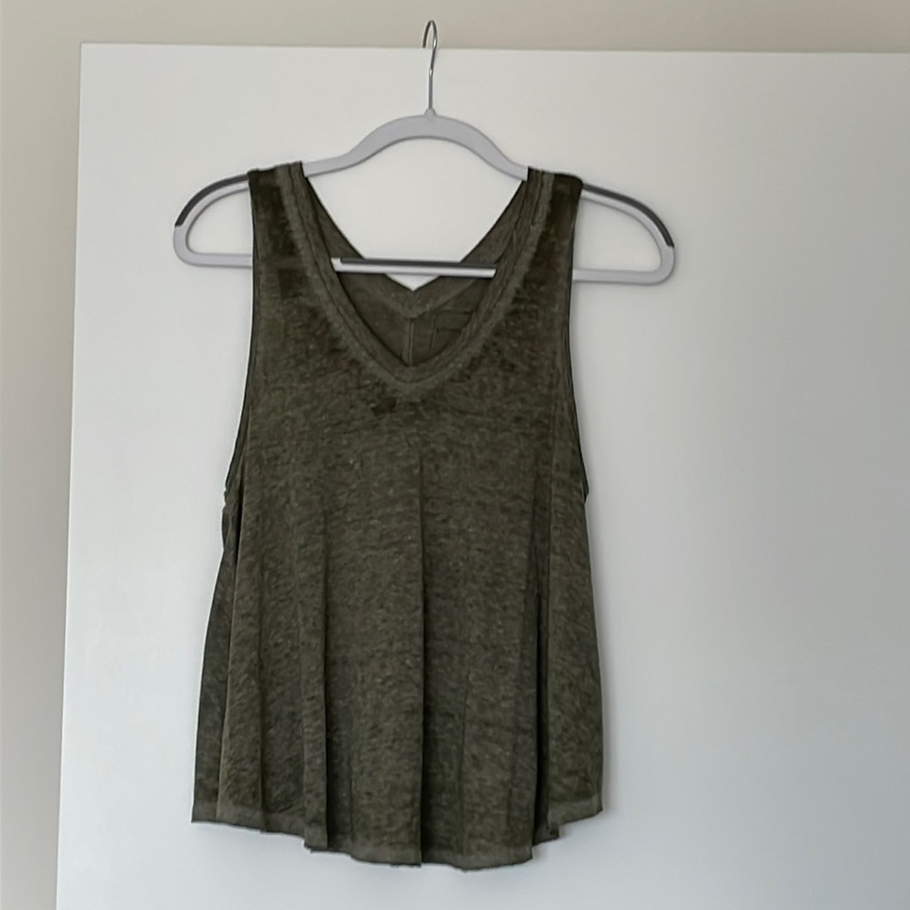 We The Free size XS green sheer tank top